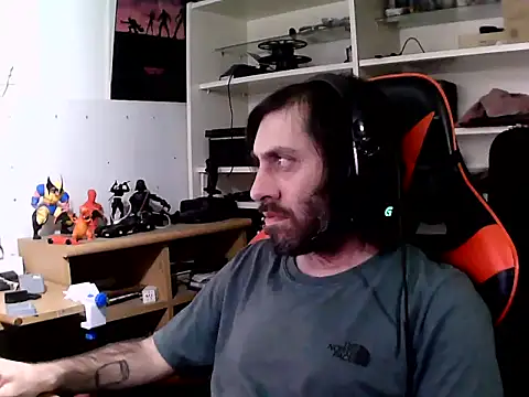 Snapshot of johnwood88 chatting on November 2025 04:25:02 AM johnwood88 online show from November 2025 04:25:02 AM