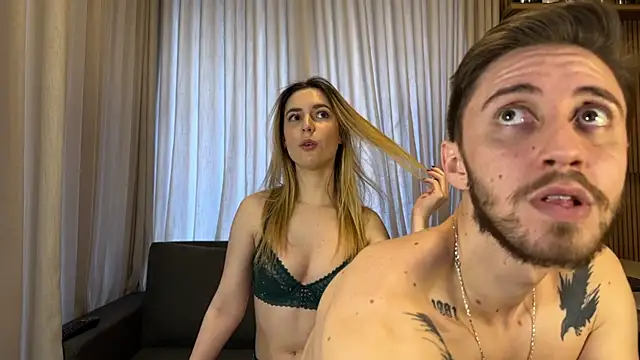 Snapshot of cloesweetdreams chatting on September 2025 08:41:02 PM cloesweetdreams online show from September 2025 08:41:02 PM