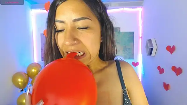 Sofi hot 4m online show from February 2025 09:14:01 PM