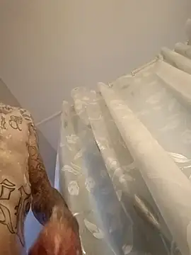 Snapshot of Paybackk100 chatting on November 2025 10:48:01 PM Paybackk100 online show from November 2025 10:48:01 PM