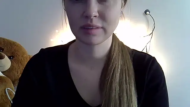 Lucky Anna online show from March 2026 10:42:01 AM