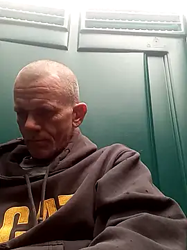 BubblyThing1 online show from December 2025 06:47:02 PM