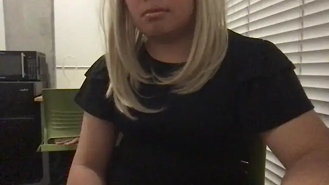 Snapshot of Jessica-Aine chatting on December 2024 04:46:01 AM Jessica-Aine online show from December 2024 04:46:01 AM