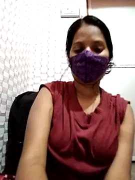 Shivani Tivari online show from February 2025 06:32:02 PM