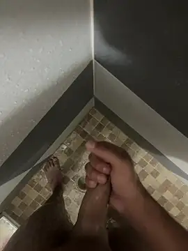 Snapshot of mylovetr1 chatting on December 2024 05:29:02 AM mylovetr1 online show from December 2024 05:29:02 AM