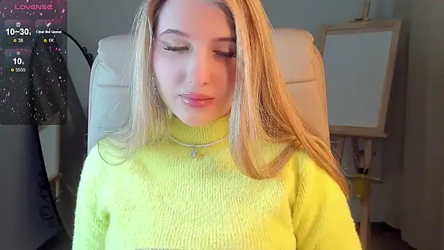 Evacadooo online show from January 2025 02:41:01 AM