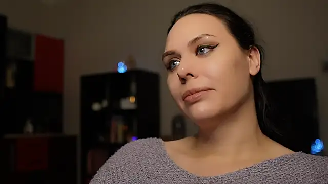 MollyCheiz online show from December 2024 01:53:02 AM