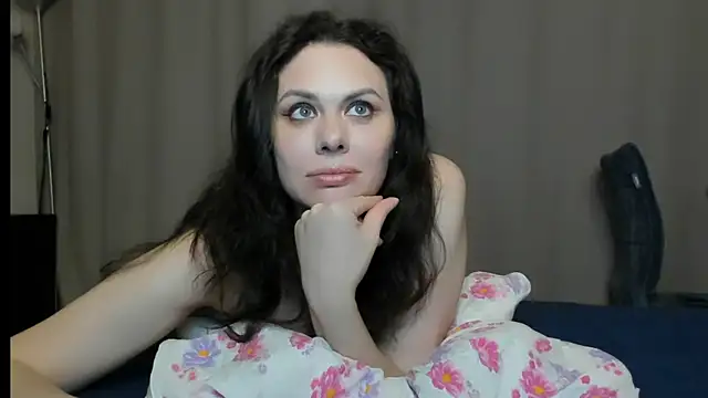 Snapshot of MollyCheiz chatting on July 2026 11:29:02 PM MollyCheiz online show from July 2026 11:29:02 PM