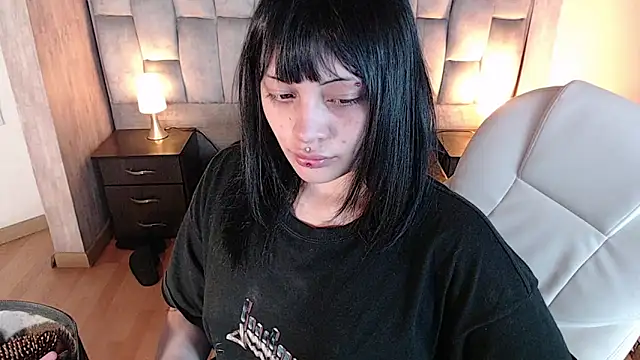 Snapshot of honney_dark chatting on February 2026 11:32:02 AM honney dark online show from February 2026 11:32:02 AM