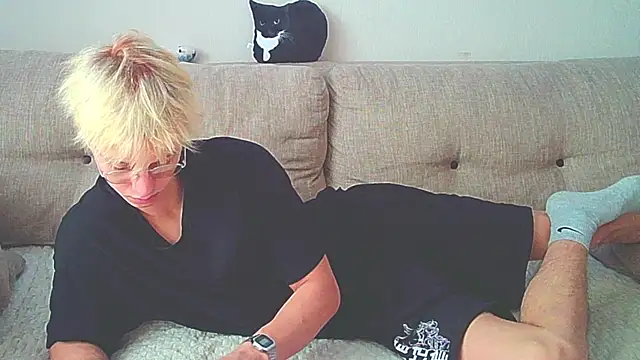 Ostin meow online show from December 2024 08:19:02 AM