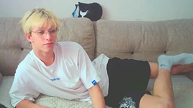 Ostin meow online show from December 2024 08:05:02 AM