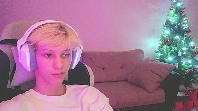 Ostin meow online show from January 2025 02:25:01 PM