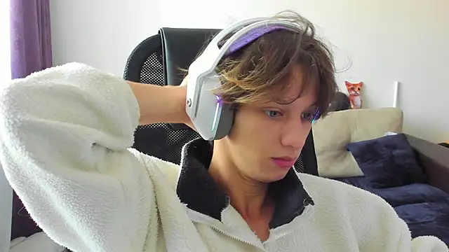 Ostin meow online show from September 2025 05:55:02 AM