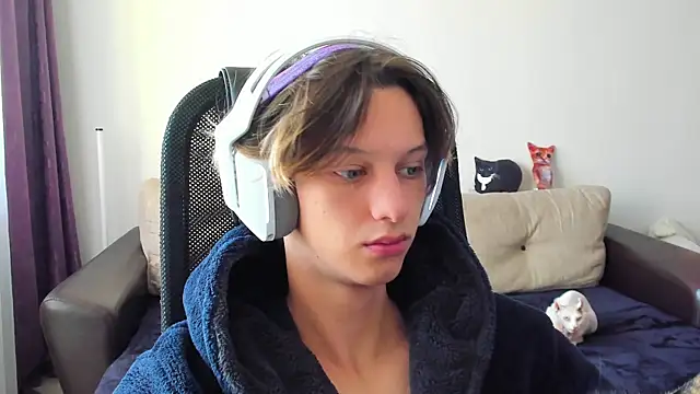 Ostin meow online show from October 2025 09:12:01 AM