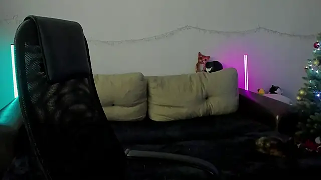 Ostin meow online show from December 2025 05:26:02 AM