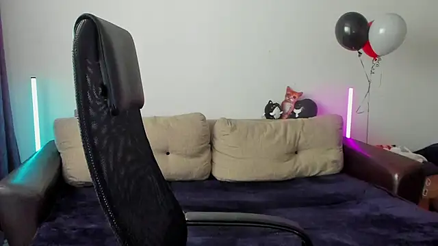 Ostin meow online show from January 2026 04:49:02 AM