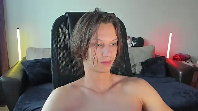 Snapshot of Ostin_meow chatting on July 2026 08:17:02 AM Ostin meow online show from July 2026 08:17:02 AM