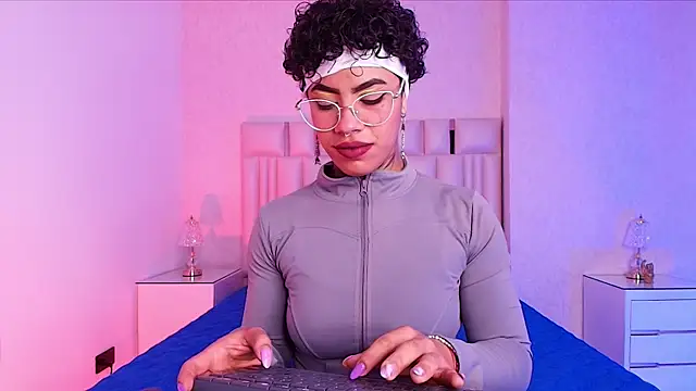 canela oss online show from November 2025 12:05:02 PM