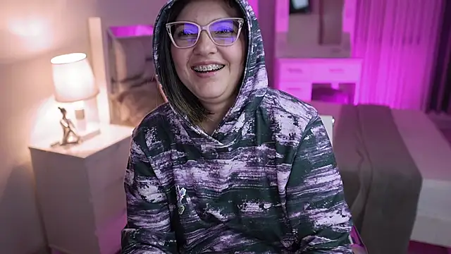 Camilaa bueno online show from December 2024 02:32:01 AM