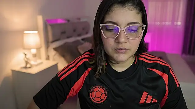 Camilaa bueno online show from December 2024 08:54:01 PM