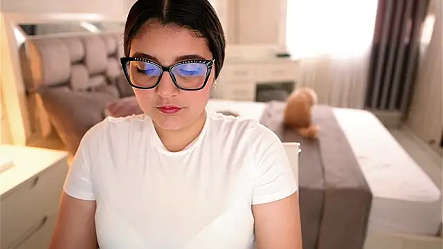 Camilaa bueno online show from October 2025 08:09:02 PM