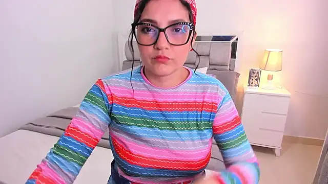 Camilaa bueno online show from March 2026 11:37:01 PM