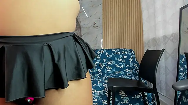 Any topless online show from November 2025 11:10:02 AM