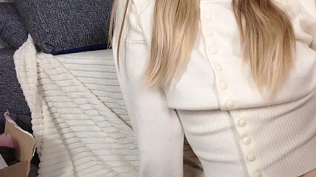 sofiaa here online show from April 2026 12:11:02 AM