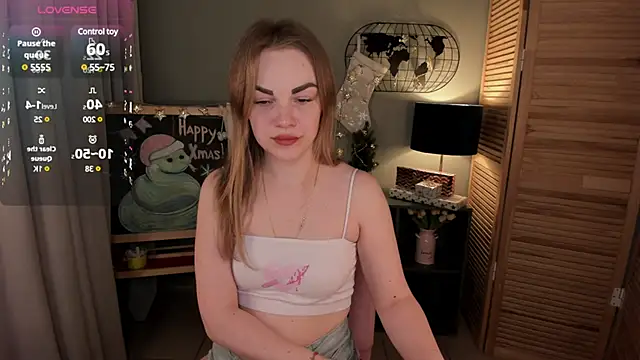 Snapshot of julianablond chatting on December 2024 02:37:01 PM julianablond online show from December 2024 02:37:01 PM