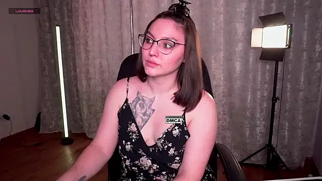 Hoot owl cb online show from February 2026 10:11:02 PM