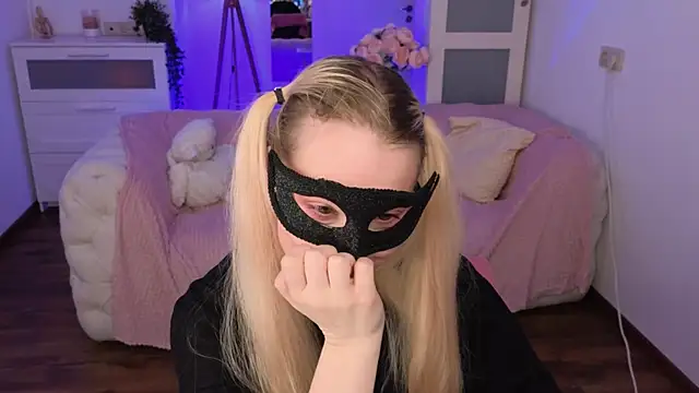 Snapshot of jeancolex chatting on December 2024 05:23:02 AM jeancolex online show from December 2024 05:23:02 AM