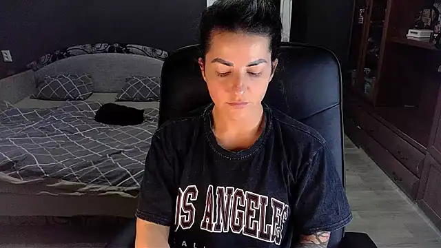 Aria Dl online show from January 2025 01:43:01 PM