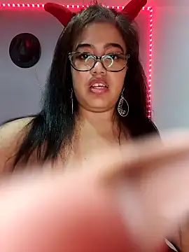 Snapshot of Katrina_The_Kitty chatting on January 2025 03:51:02 AM Katrina The Kitty online show from January 2025 03:51:02 AM