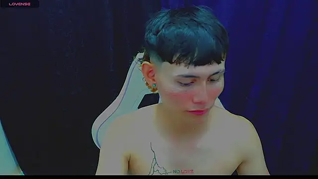 Snapshot of tanjiro_cute chatting on October 2025 08:37:02 PM tanjiro cute online show from October 2025 08:37:02 PM