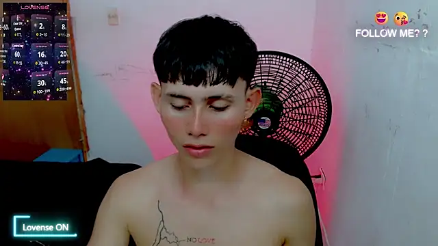 Snapshot of tanjiro_cute chatting on November 2025 11:04:02 PM tanjiro cute online show from November 2025 11:04:02 PM