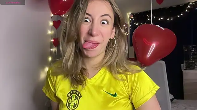 Snapshot of Gabby_cruz_ chatting on February 2025 09:05:01 AM Gabby cruz online show from February 2025 09:05:01 AM