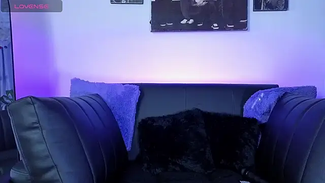 Alisson Wynter online show from April 2026 03:18:01 AM