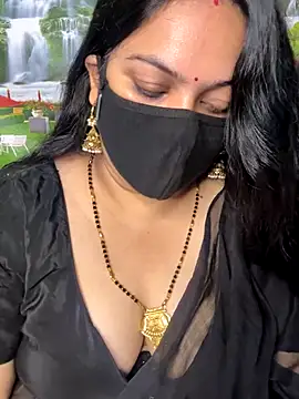 Snapshot of vinky05 chatting on September 2025 04:06:01 AM vinky05 online show from September 2025 04:06:01 AM