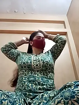 Magical Girl- online show from January 2025 03:43:02 AM