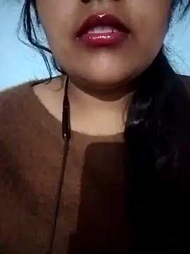 Snapshot of Love-Veronica chatting on February 2026 01:28:02 PM Love-Veronica online show from February 2026 01:28:02 PM