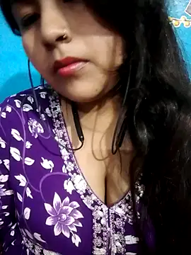 Snapshot of Love-Veronica chatting on February 2026 11:44:01 AM Love-Veronica online show from February 2026 11:44:01 AM