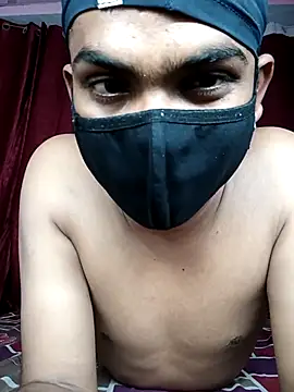 Snapshot of Amzing-Couple chatting on February 2025 05:24:01 PM Amzing-Couple online show from February 2025 05:24:01 PM