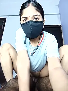 Snapshot of Amzing-Couple chatting on October 2025 06:53:01 PM Amzing-Couple online show from October 2025 06:53:01 PM