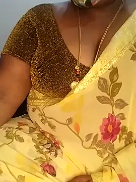 Sexy Radhikaa online show from November 2025 03:45:02 PM