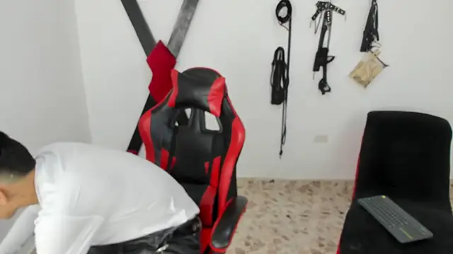 Snapshot of Harry_LatinBoy chatting on November 2025 07:35:01 PM Harry LatinBoy online show from November 2025 07:35:01 PM