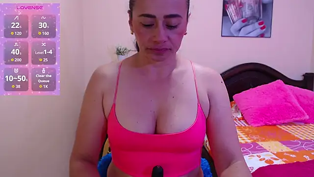 sara florez1 online show from October 2025 11:11:01 AM