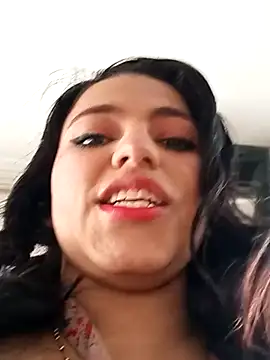 Naomy veracruz  online show from November 2025 01:01:02 PM