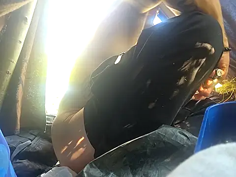 Snapshot of Fuckboy4public chatting on September 2025 11:27:02 PM Fuckboy4public online show from September 2025 11:27:02 PM