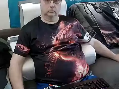 Manfred1012 online show from February 2025 07:26:02 AM