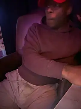 Snapshot of Bignc chatting on November 2025 05:35:02 PM Bignc online show from November 2025 05:35:02 PM